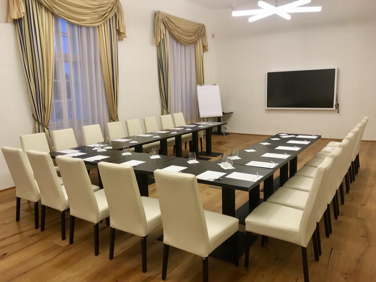 Hotel Panstvi Dlouha Lhota Dış mekan fotoğraf